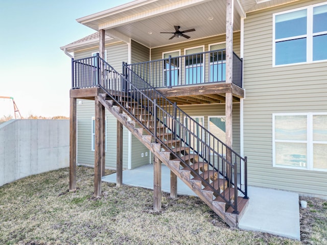 exterior space with a patio area and a ceiling fan