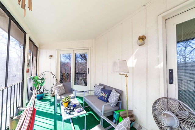 sunroom / solarium with a healthy amount of sunlight