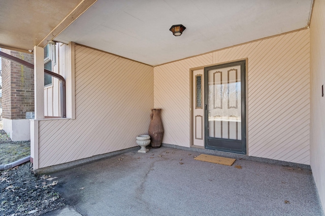 view of property entrance