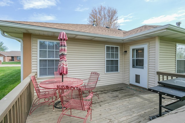 4612 Manhasset Dr, Columbia, MO 65203 - deck featuring outdoor dining space