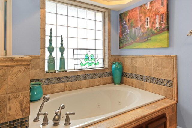 1204 S Walnut Ave, Salisbury, MO 65281 - full bath with a tub with jets