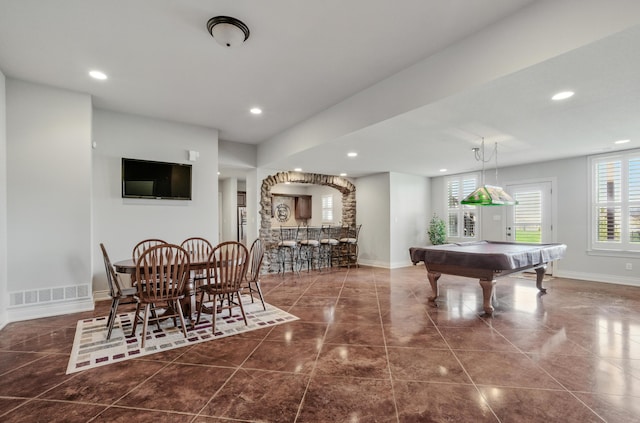 dining space featuring visible vents, billiards, recessed lighting, and baseboards