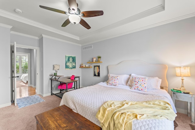 5109 Newbury Way, Columbia, MO 65203 - bedroom featuring baseboards, crown molding, visible vents, ceiling fan, and light colored carpet