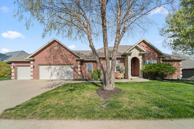 5109 Newbury Way, Columbia, MO 65203 - ranch-style house with a garage, brick siding, driveway, and a front lawn