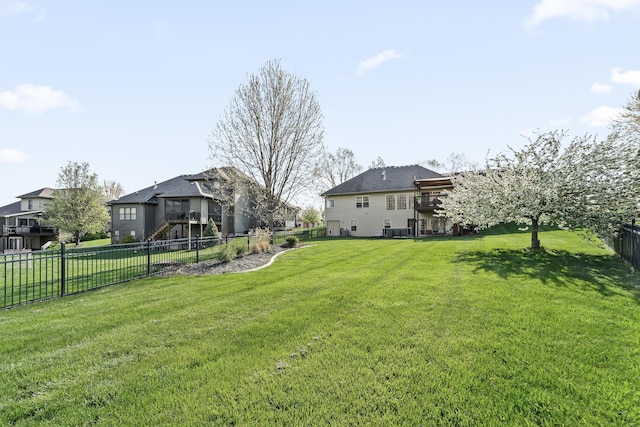 5109 Newbury Way, Columbia, MO 65203 - view of yard featuring a fenced backyard and a residential view