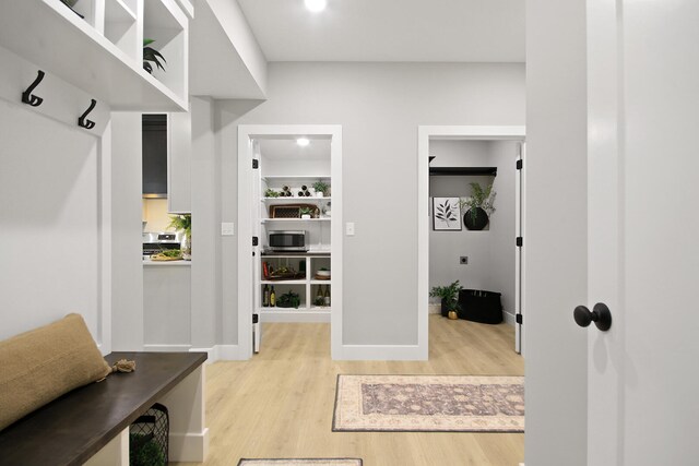 6176 Partridge Ct, Columbia, MO 65202 - mudroom featuring light wood-style flooring and baseboards