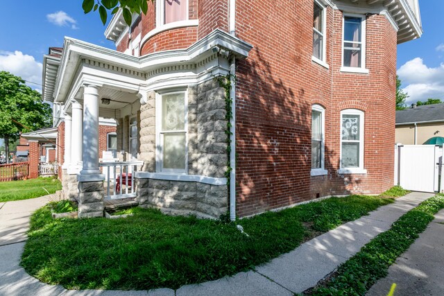 327 Ash St, Jefferson City, MO 65101 - photo 3