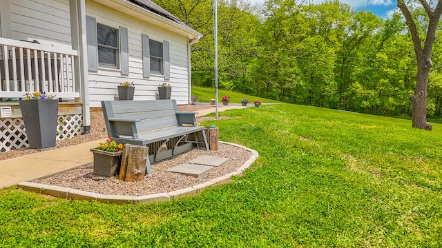 7751 W Old Barclay Creek Ln, Columbia, MO 65202 - view of grassy yard