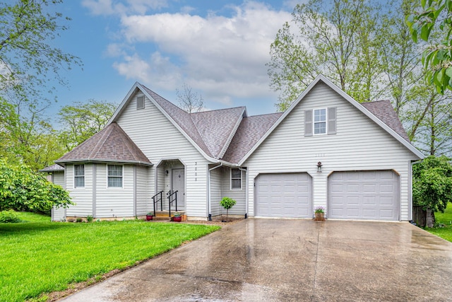 3005 Meghann Dr, Columbia, MO 65203 - view of front facade featuring a shingled roof, a front lawn, and concrete driveway