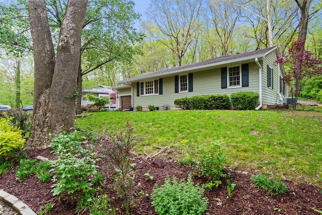 ranch-style house with a front yard