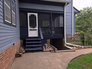 825 4th St, Boonville, MO 65233