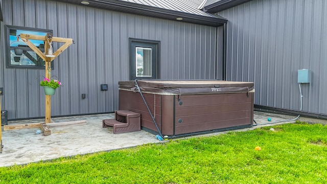 7495 N Rte Z, Columbia, MO 65202 - exterior space featuring a jacuzzi