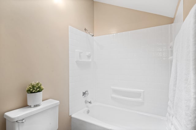 2036 Wendemere Ct, Jefferson City, MO 65109 - full bathroom with toilet, bathtub / shower combination, and lofted ceiling