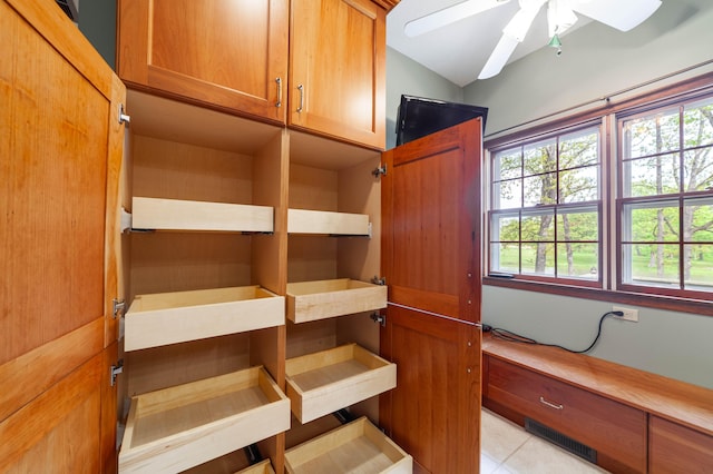 10155 E Union Church Rd, Centralia, MO 65240 - view of pantry