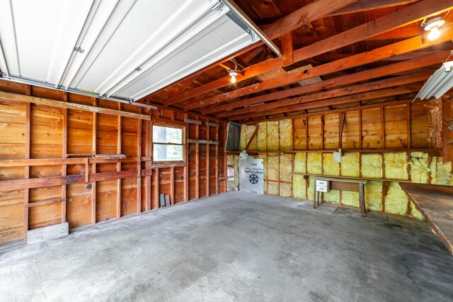 10155 E Union Church Rd, Centralia, MO 65240 - view of garage
