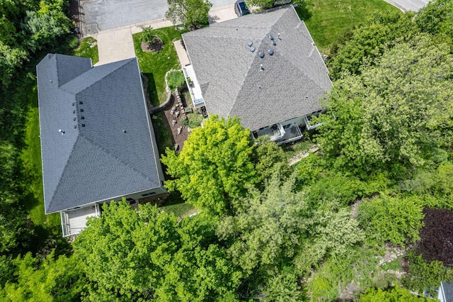 aerial view of property and surrounding area