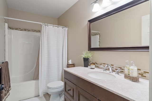 4700 E Deer Noll Rd, Columbia, MO 65201 - bathroom featuring vanity, toilet, shower / tub combo, and backsplash