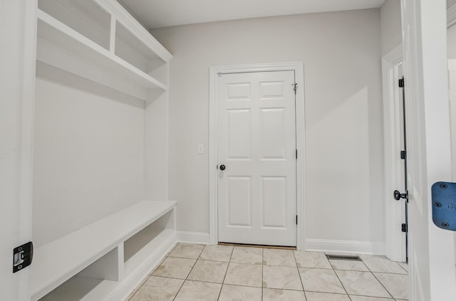 5300 Perche Pointe Pl, Columbia, MO 65203 - mudroom with baseboards
