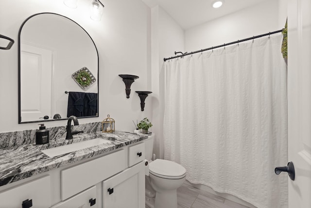 1104 Caymus Ct, Columbia, MO 65201 - bathroom featuring vanity, toilet, a shower with curtain, and recessed lighting