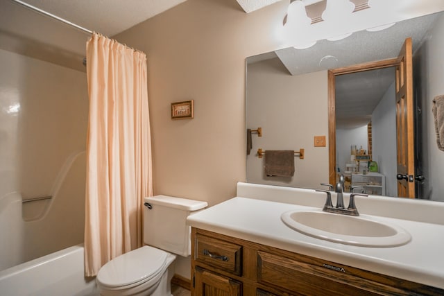 2512 Cimarron Dr, Columbia, MO 65203 - full bathroom featuring toilet, vanity, and shower / bathtub combination with curtain