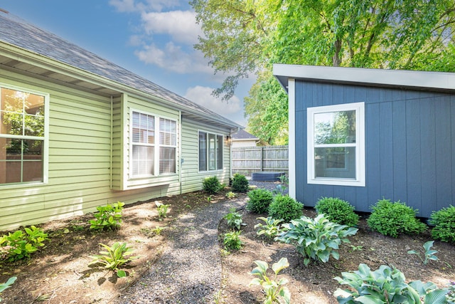 1050 Azoros Dr, Columbia, MO 65203 - view of yard with an outdoor structure