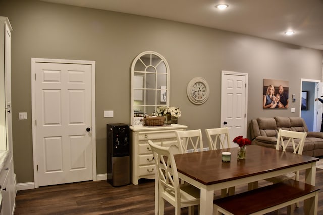 5100 E Dunbar Ln, Centralia, MO 65240 - dining area featuring dark wood-type flooring, recessed lighting, and baseboards