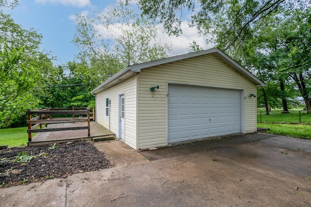 1804 N Pin Oak Blvd, Columbia, MO 65202 - view of detached garage