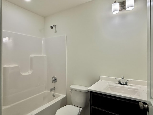 2505 Nest Ct, Columbia, MO 65202 - full bath featuring toilet, vanity, and washtub / shower combination