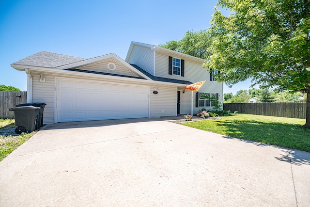 170 E Crest Ct, Columbia, MO 65202 - traditional-style home featuring driveway and an attached garage