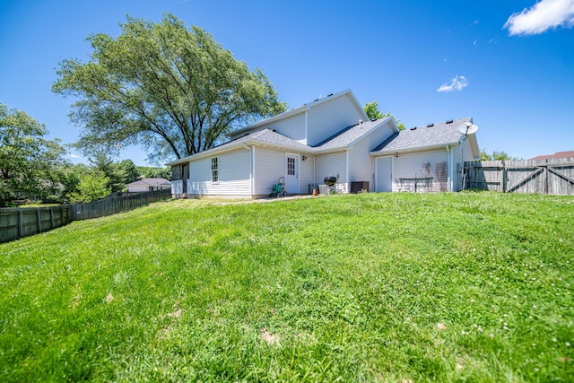 170 E Crest Ct, Columbia, MO 65202 - rear view of house featuring central AC