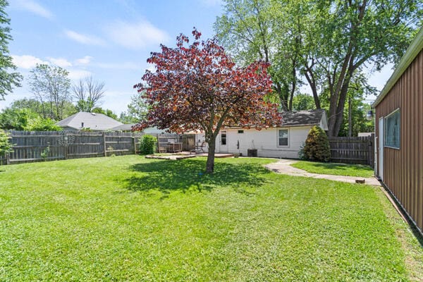105 W Johnson Ave, Ashland, MO 65010 - view of yard