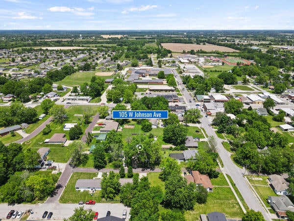 105 W Johnson Ave, Ashland, MO 65010 - aerial view of property and surrounding area featuring nearby suburban area