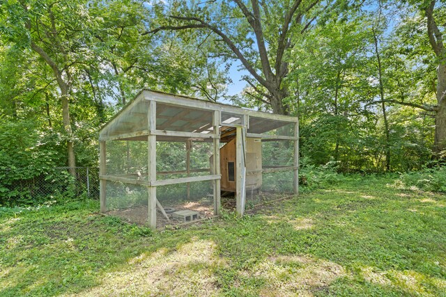 303 S Glenwood Ave, Columbia, MO 65203 - view of poultry coop