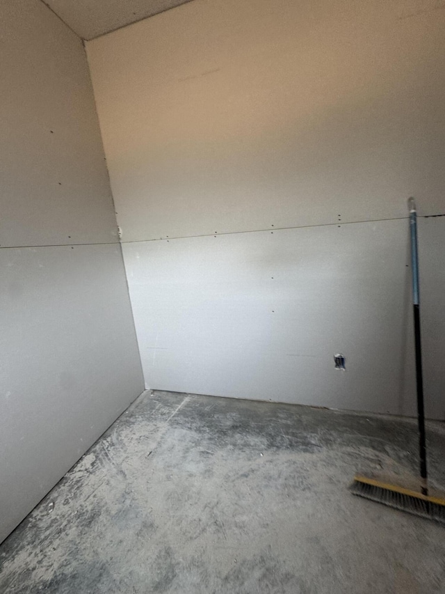 5895 Hamstead Heath Ct, Ashland, MO 65010 - interior space featuring unfinished concrete flooring