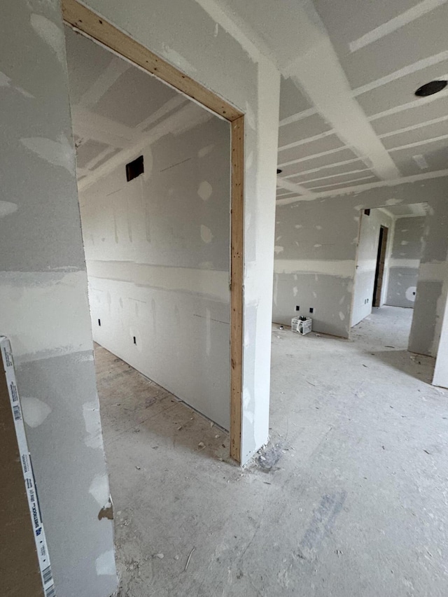 5895 Hamstead Heath Ct, Ashland, MO 65010 - view of hall