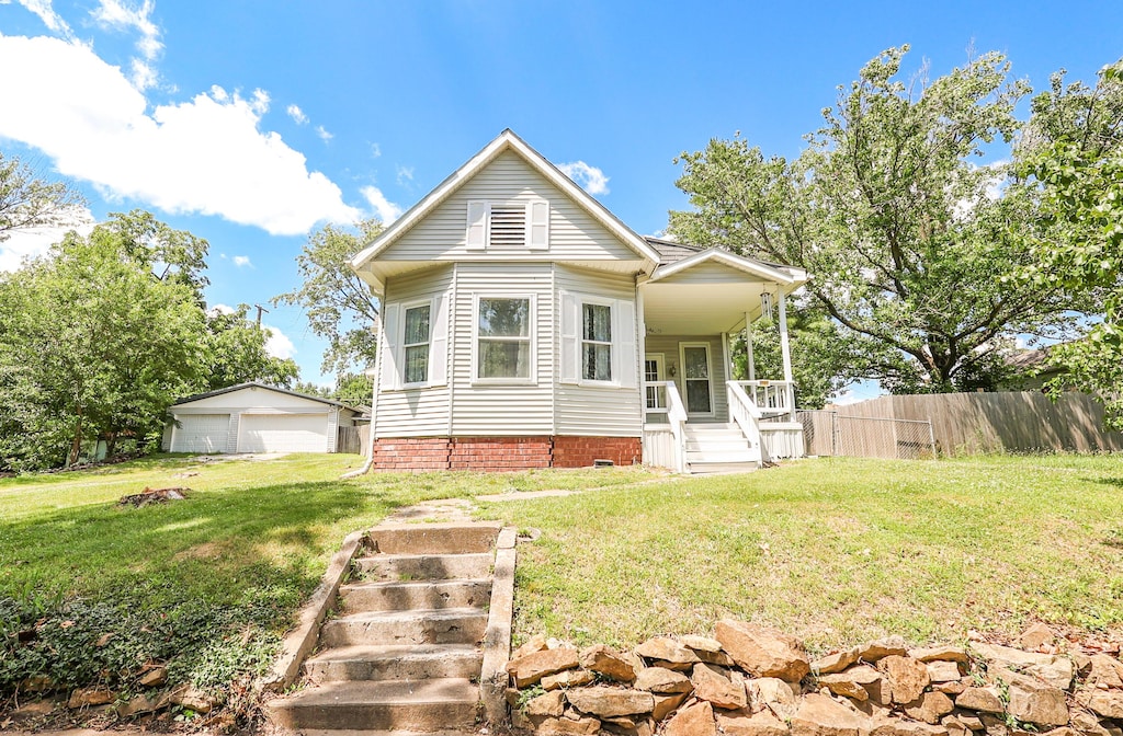 1107 Bond St, Moberly, MO 65270 - photo 1