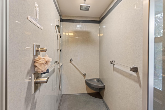70 E High Point Ln, Columbia, MO 65203 - full bath featuring a tile shower