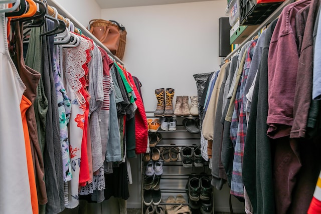 205 Jameson Dr, Ashland, MO 65010 - view of spacious closet