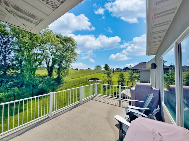 602 E Old Hawthorne Dr, Columbia, MO 65201 - view of patio with a balcony