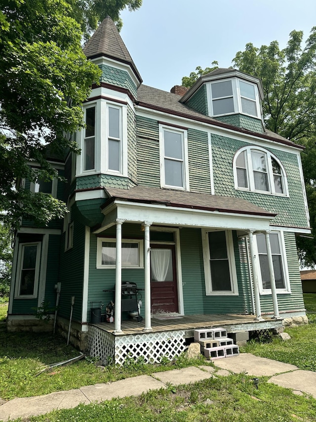 408 Vassar St, Bunceton, MO 65237 - victorian house featuring a porch