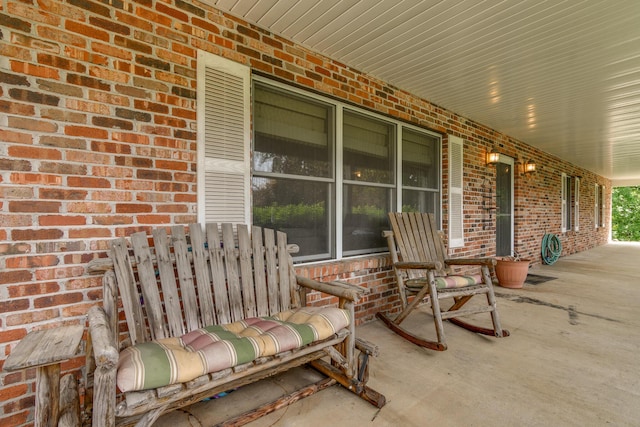 3111 E E W Snowy Hills Ln, Hartsburg, MO 65039 - view of porch