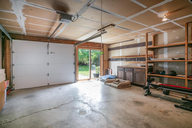 7901 N Chesley Dr, Columbia, MO 65202 - garage with a garage door opener