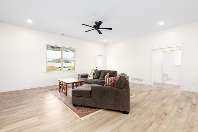 16110 Blue Heron Dr, Ashland, MO 65010 - living area featuring light wood-style flooring, ceiling fan, baseboards, and recessed lighting