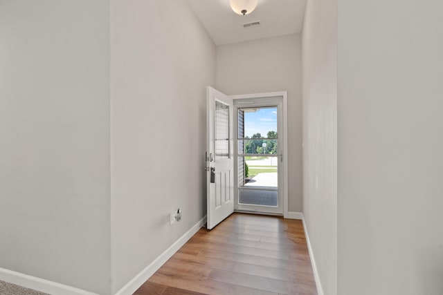 5817 Geyser Blvd, Columbia, MO 65202 - entryway with wood finished floors and baseboards