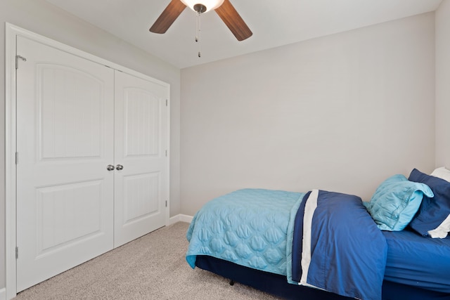 5817 Geyser Blvd, Columbia, MO 65202 - carpeted bedroom with a closet and ceiling fan