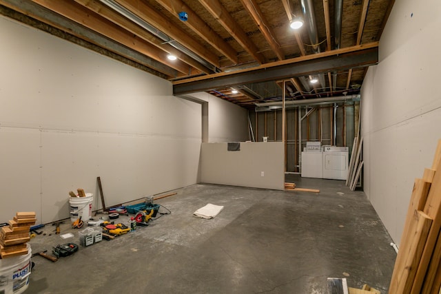 2016 Devonshire Dr, Columbia, MO 65203 - unfinished below grade area featuring washer and dryer