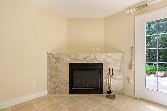203 Foxwood Ct, Columbia, MO 65203 - detailed view of a fireplace and baseboards