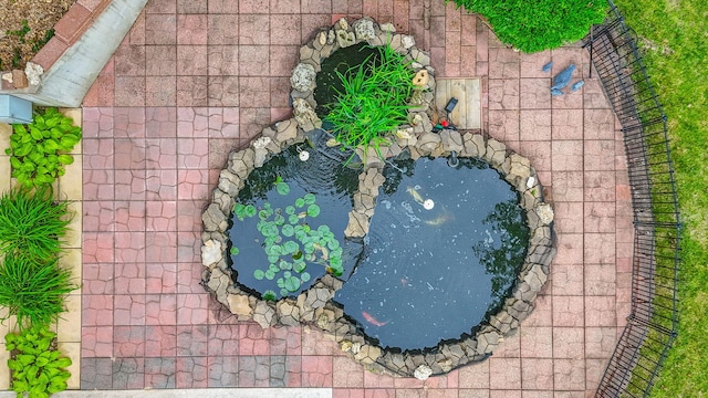203 Foxwood Ct, Columbia, MO 65203 - exterior view of a garden pond
