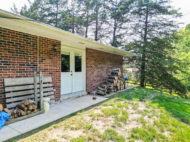 4705 Roemer Rd, Columbia, MO 65202 - entrance to property featuring brick siding