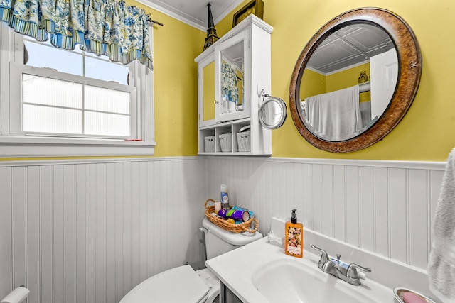 801 Court St, Fulton, MO 65251 - bathroom with a wainscoted wall, crown molding, and vanity
